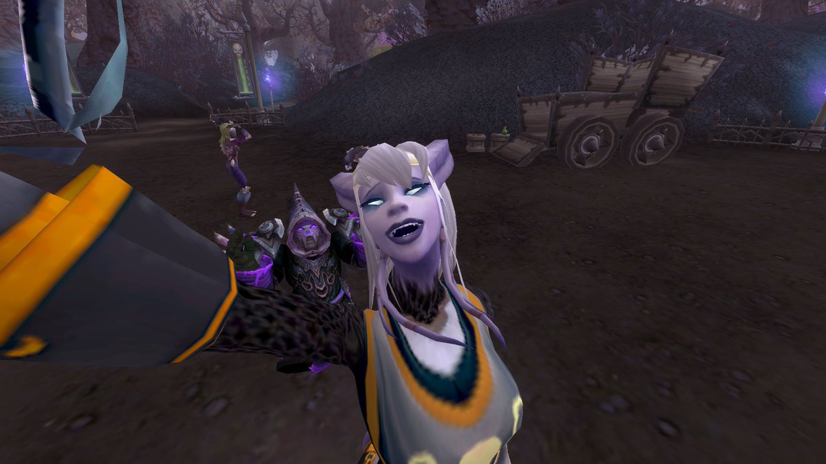 wildchargeart's tweet photo. Doggo selfie! With jonnyfelseed ! #blightboar #saltyseadoggos #warcraft #selfie #screenshot https://t.co/PTqfVYruL6