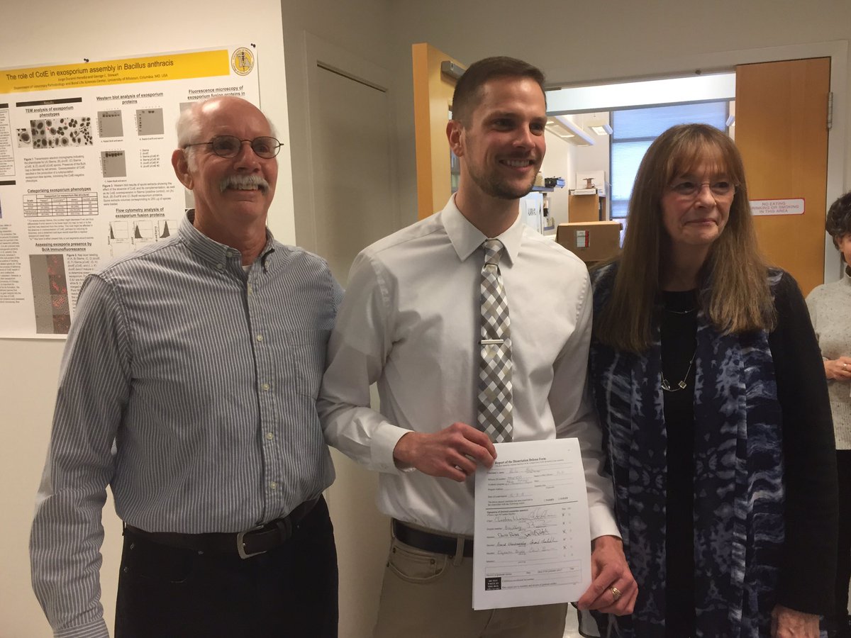 LorsonLab's tweet photo. Friends and family agree: the newly minted Dr. Kevin Kaifer did an amazing job defending today! Congrats Dr. Kaifer! #phded #mizzou ๐ฏ๐ฌ@KevinK_41_ https://t.co/touDaHKVgC