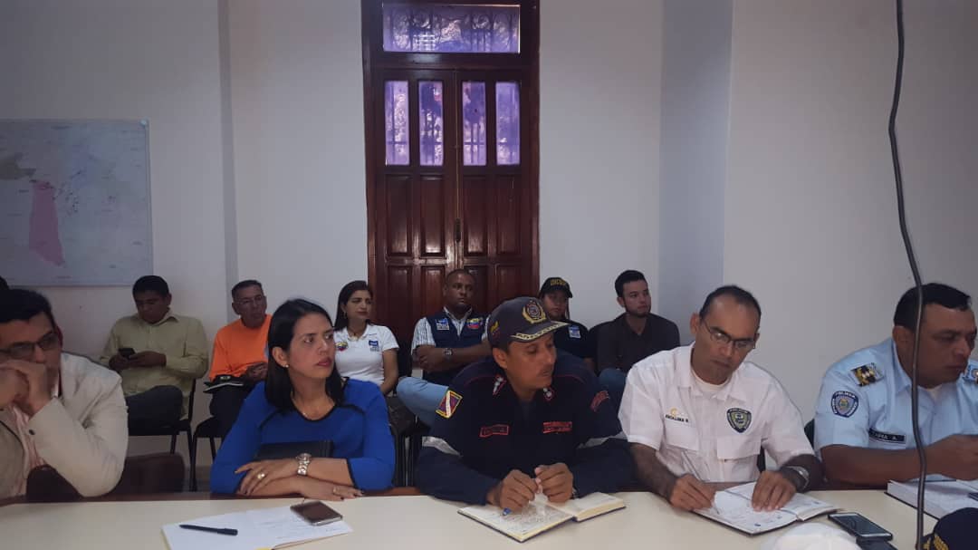 poliguarico15's tweet photo. #EnCuerpoYAlmaPorGuárico 
Gabinete de Seguridad N°37
Resaltando la labor y el arduo trabajo que se está realizando en la identidad llanera. Incidencias delictivas disminuyendo cada día más. https://t.co/aBOtwZA8eT