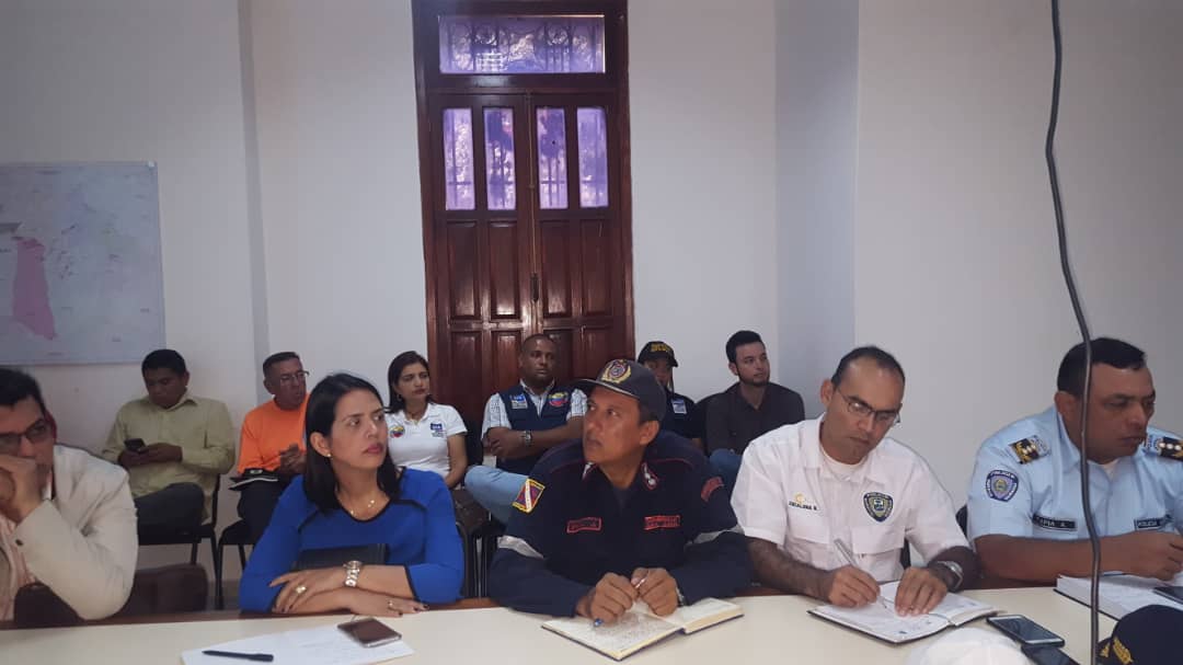 poliguarico15's tweet photo. #EnCuerpoYAlmaPorGuárico 
Gabinete de Seguridad N°37
Resaltando la labor y el arduo trabajo que se está realizando en la identidad llanera. Incidencias delictivas disminuyendo cada día más. https://t.co/aBOtwZA8eT