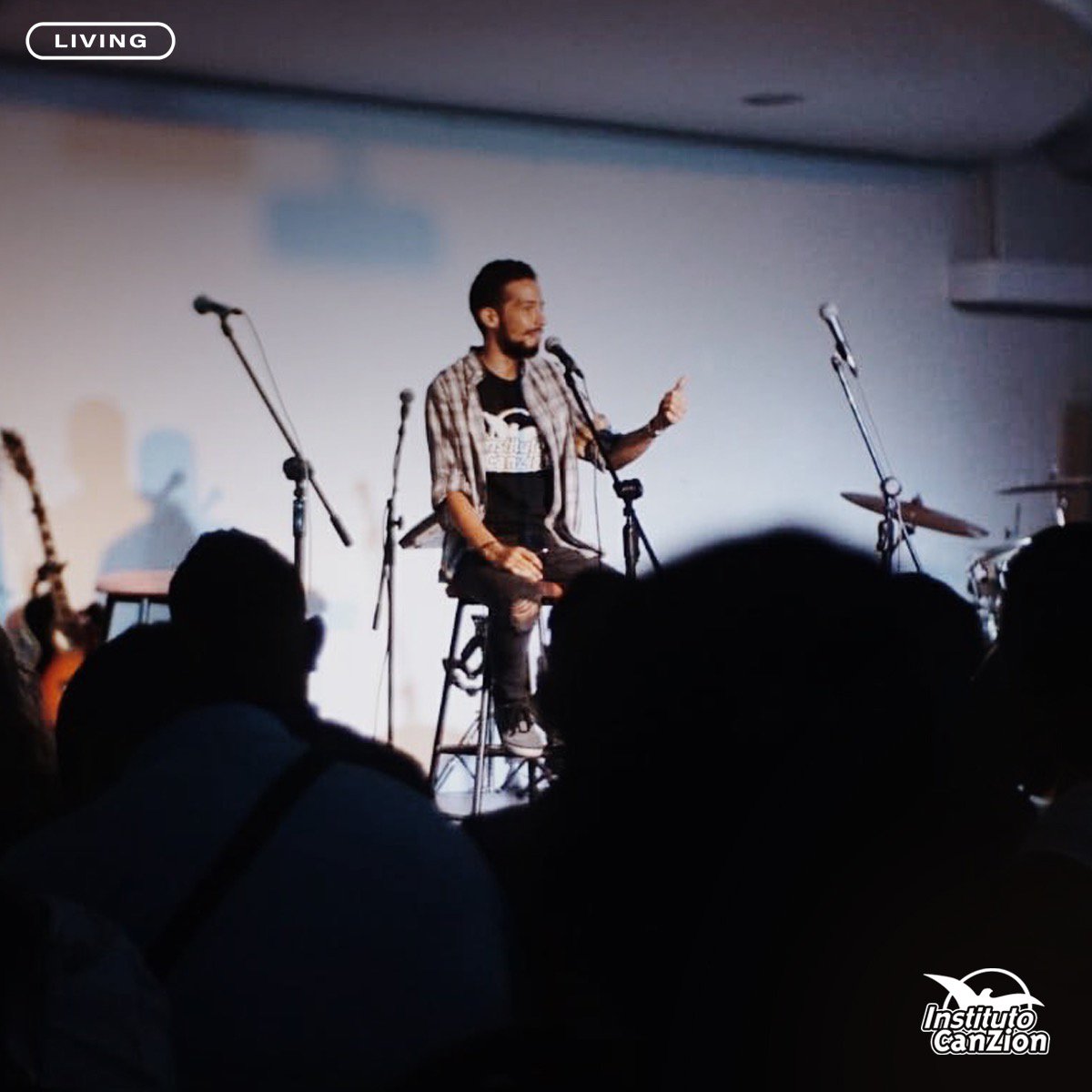 CanZion's tweet photo. Recientemente, Living participó en el #OneDayICZ en @ICZBarranquilla 🇨🇴.
Agradecemos por su tiempo y dedicación al compartir de su ministerio musical. Dios multiplique lo que han sembrado🙏🏻.
#Living #LivingRoom #ICZ #OneDay https://t.co/s6SL1zoIVa