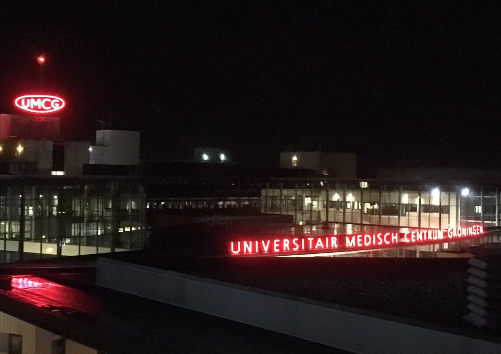 Aesculap_PS's tweet photo. Dagje in het @umcg en ook een nachtje heel dichtbij. Morgen weer verder op OK voor #dermatoom bij #plastischechirurgie #kaakchirurgie en #neurochirurgie https://t.co/xmXJe8uzxV