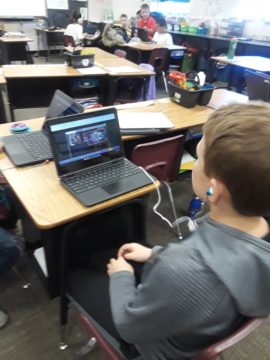 LS_3rdGrade's tweet photo. We ❤ coding!  #HourofCode @LegendSprings @DVUSD https://t.co/CG3RUf4Z0j