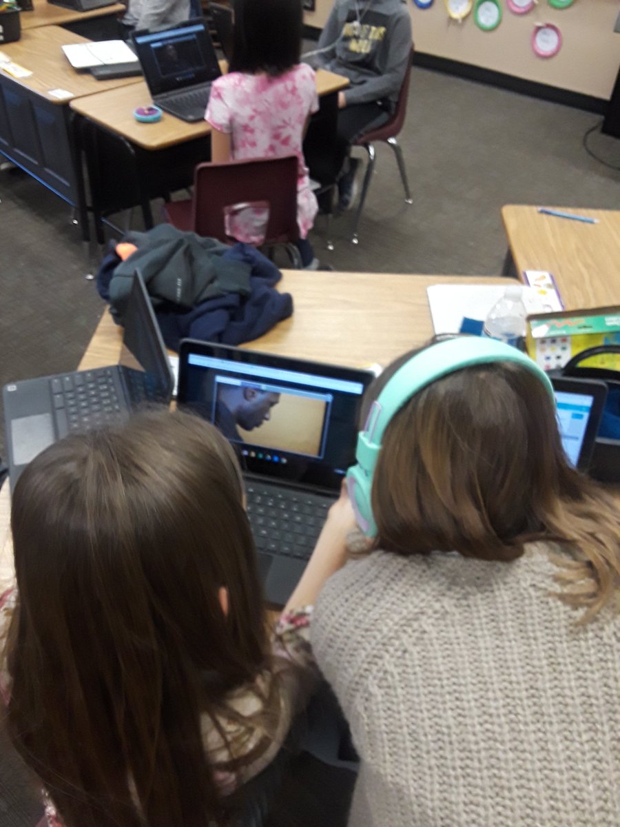 LS_3rdGrade's tweet photo. We ❤ coding!  #HourofCode @LegendSprings @DVUSD https://t.co/CG3RUf4Z0j