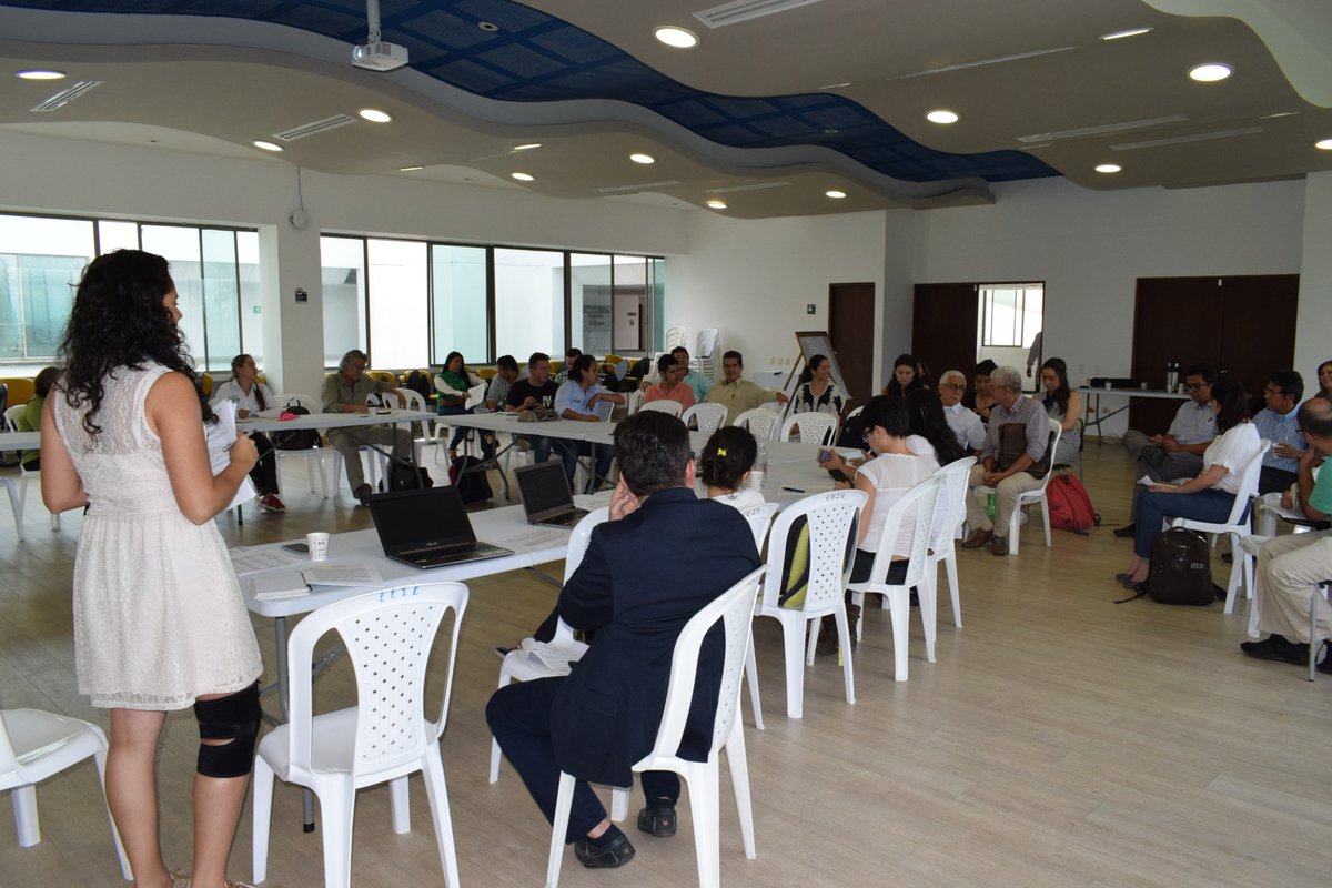 INNOTECUIS's tweet image. #INNOTECuenta #AgrópolisCuenta #MIA5

Con una participación de 40 personas se realizó el viernes 30 de noviembre el quinto workshop de la Mesa del Sistema de Innovación Agroindustrial de Santander – MIA, de nuestro proyecto Agrópolis Mactor, en la Escuela @EEIE_UIS de la @UIS.