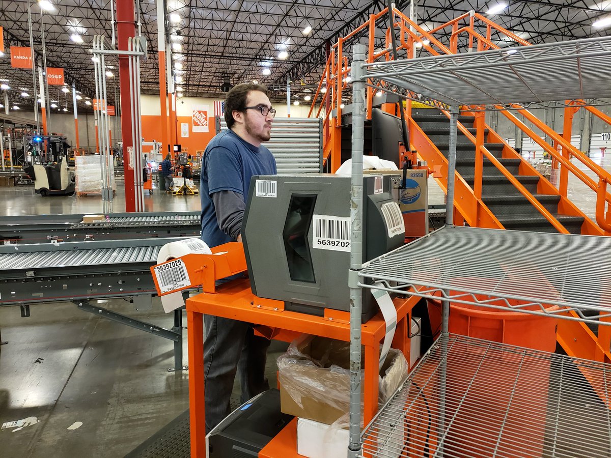 SALEM5639's tweet photo. Wait does Elijah have a twin?! Thank you Elijah for inducting and watching the reject-line!! #PandA5 #poweredbyassociates https://t.co/F0wgO91Hds