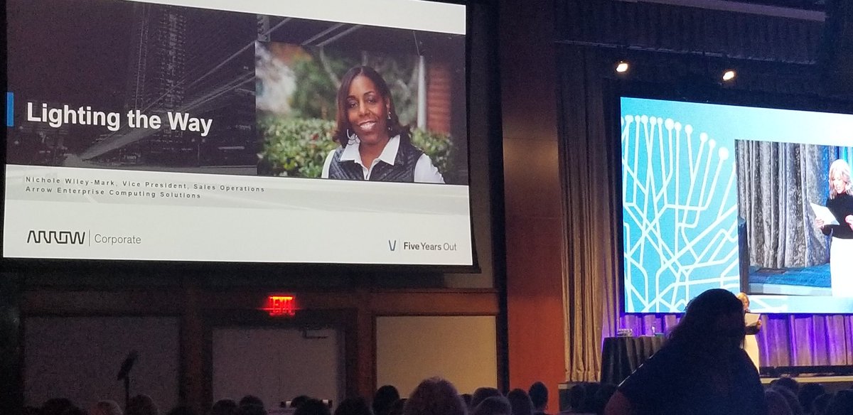 Eflynn29's tweet photo. "Lighting the Way". Nicole Wiley-Marks inspiring us all to Light the way. #WOTC18 #ArrowEcs #Arrowpride https://t.co/Sjnt85cgBG