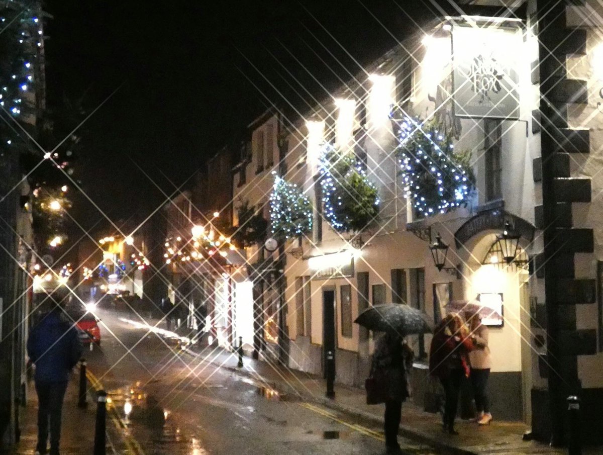 The town all lit up looking festive #kirkbylonsdale #cumbria #lakeslovers #luxuryholidayhome #hottub #wellworthavisit