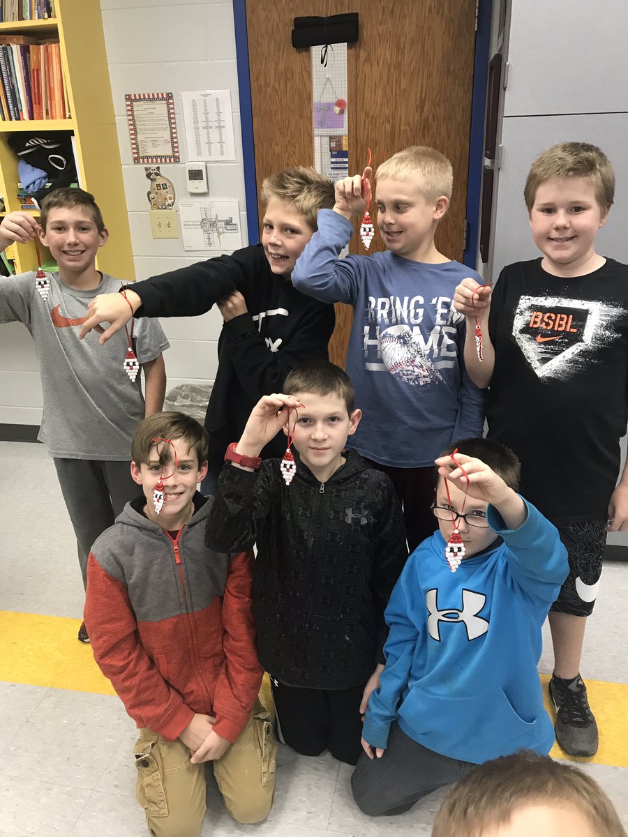 tbinscore's tweet photo. Christmas Craft Monday! Mrs. Glover did a wonderful job showing us how to make a Santa Claus🎅🏼 ornament. We had lots of fun and even enjoyed a Little Debbie Christmas Tree cake. #itsbeginningtolookalotlikechristmas #welovefifthgrade #bewaterville #coworkersmakethebestfriends https://t.co/ep6vhX2CXW