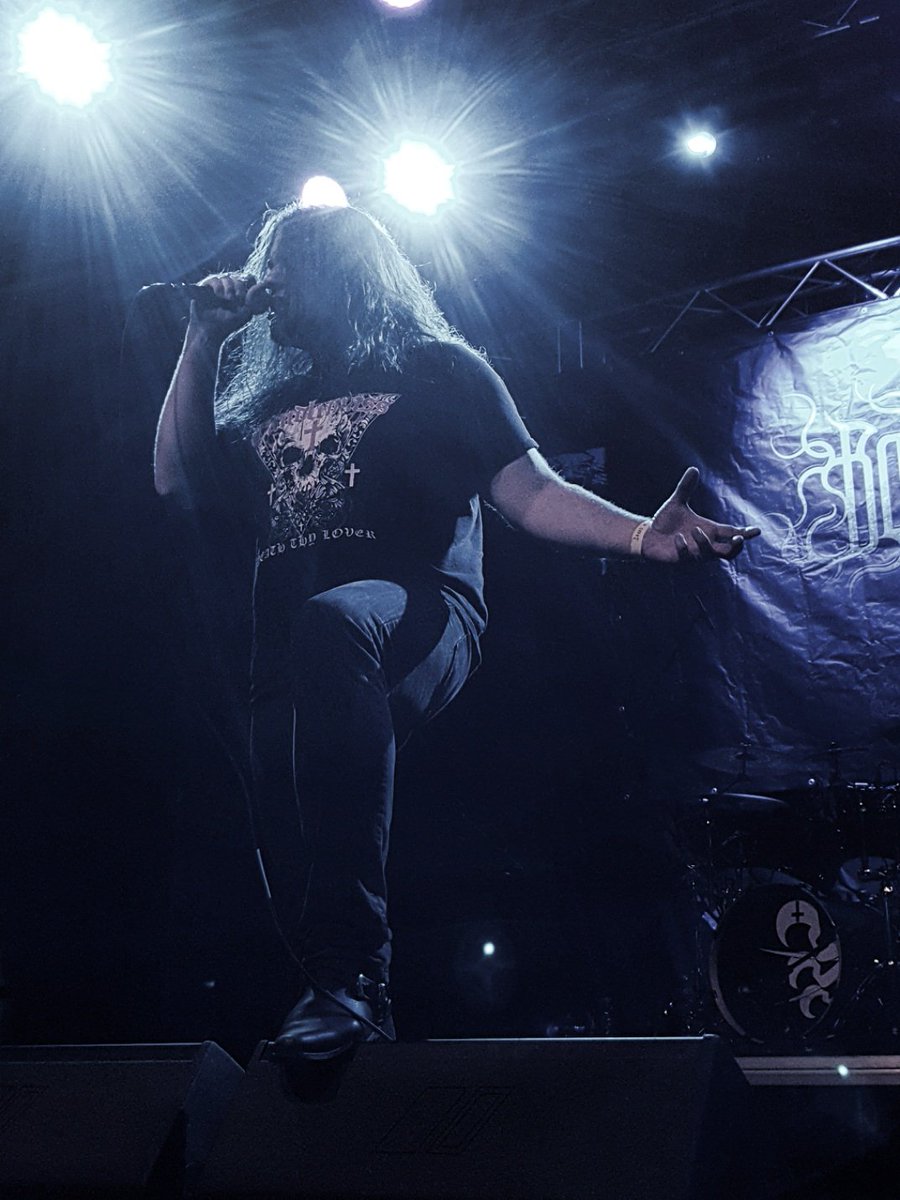 Morgause777's tweet photo. I got the chance to attend an incredible #show yesterday. It was opened by the #Czech #blackmetal horde #Bohemyst, which was founded by ex-Avenger members. Saw them #live for the first time so it was a great surprise!
#photos #photography #concert #Metal #music #musicphotography https://t.co/bfTcViWJUz