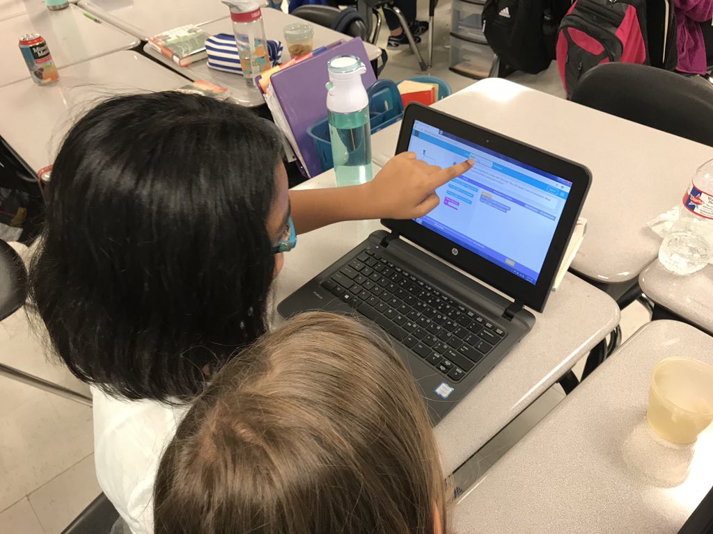 CVME_Huskies's tweet photo. 5th graders in Ms. Chessner’s class are Coding this week. #FBISDlearn https://t.co/7sxBd2iZGJ