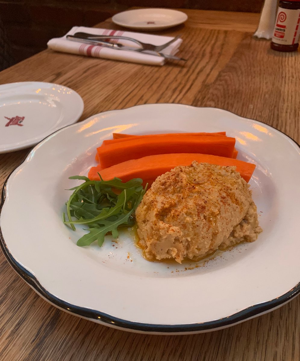 TamOShanterLA's tweet photo. Our newest tasteful starter for everyone to enjoy 
#Shareable #Hummis #Tamoshanterla https://t.co/wcKXO5nuaX