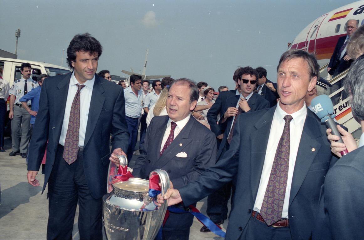 euskobarca's tweet photo. RT @PenyaAlmogavers: El nostre condol al barcelonisme, als amics i familiars de l’expresident Josep Lluís Núñez. Va ser el president que ens va veure nèixer com a grup d’animació. Descansi en pau. #DEPpresidentNúñez #DEPfcb https://t.co/4Uq8F460wl