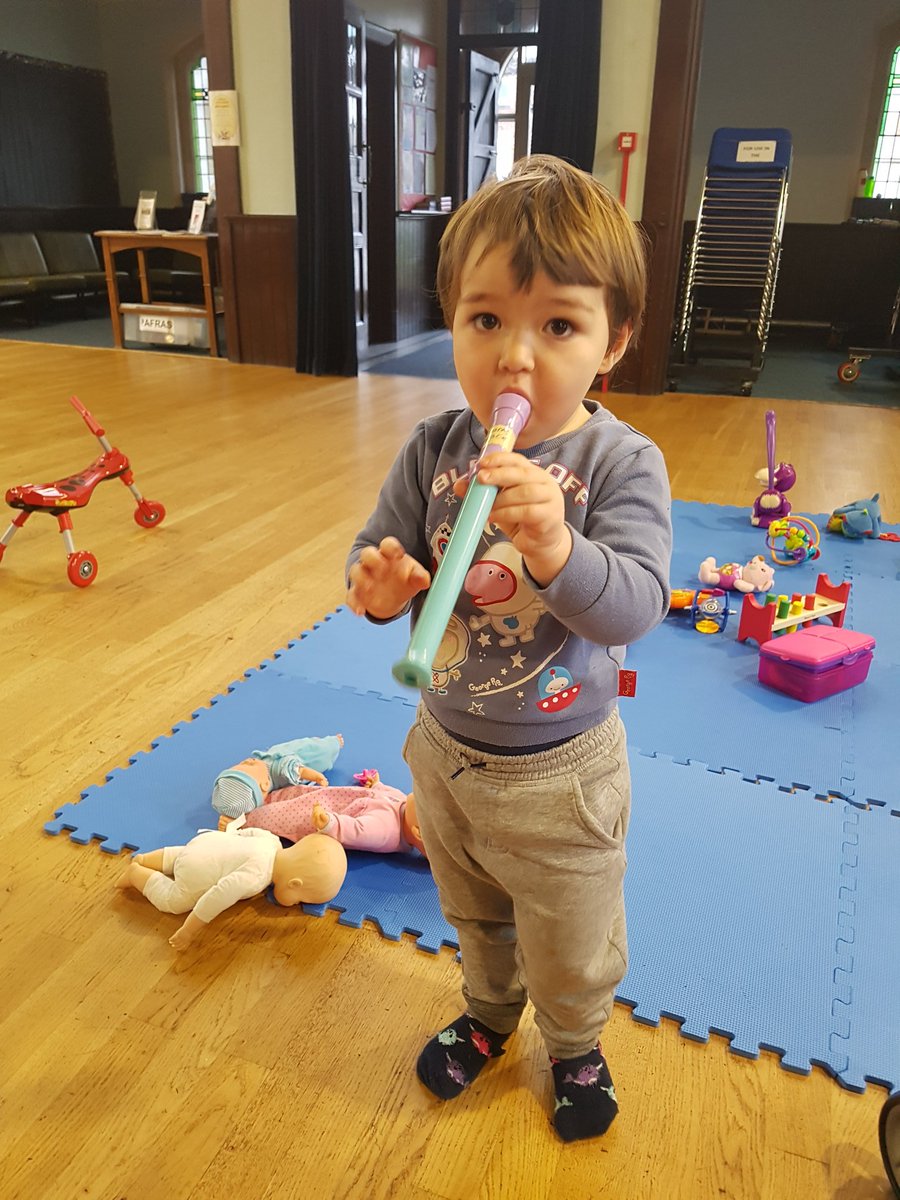 citizensuk_mums's tweet photo. Mumspace Meanwood on a very wet Monday morning. To the mum's that braved the torrential rain you rock https://t.co/TeKgWBNXXP