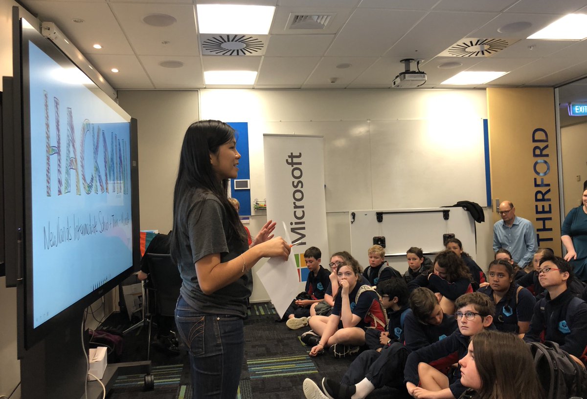 ThetaNet's tweet image. Kicking things off at this week&apos;s #hackmini #CSEdWeek #MicrosoftEDU