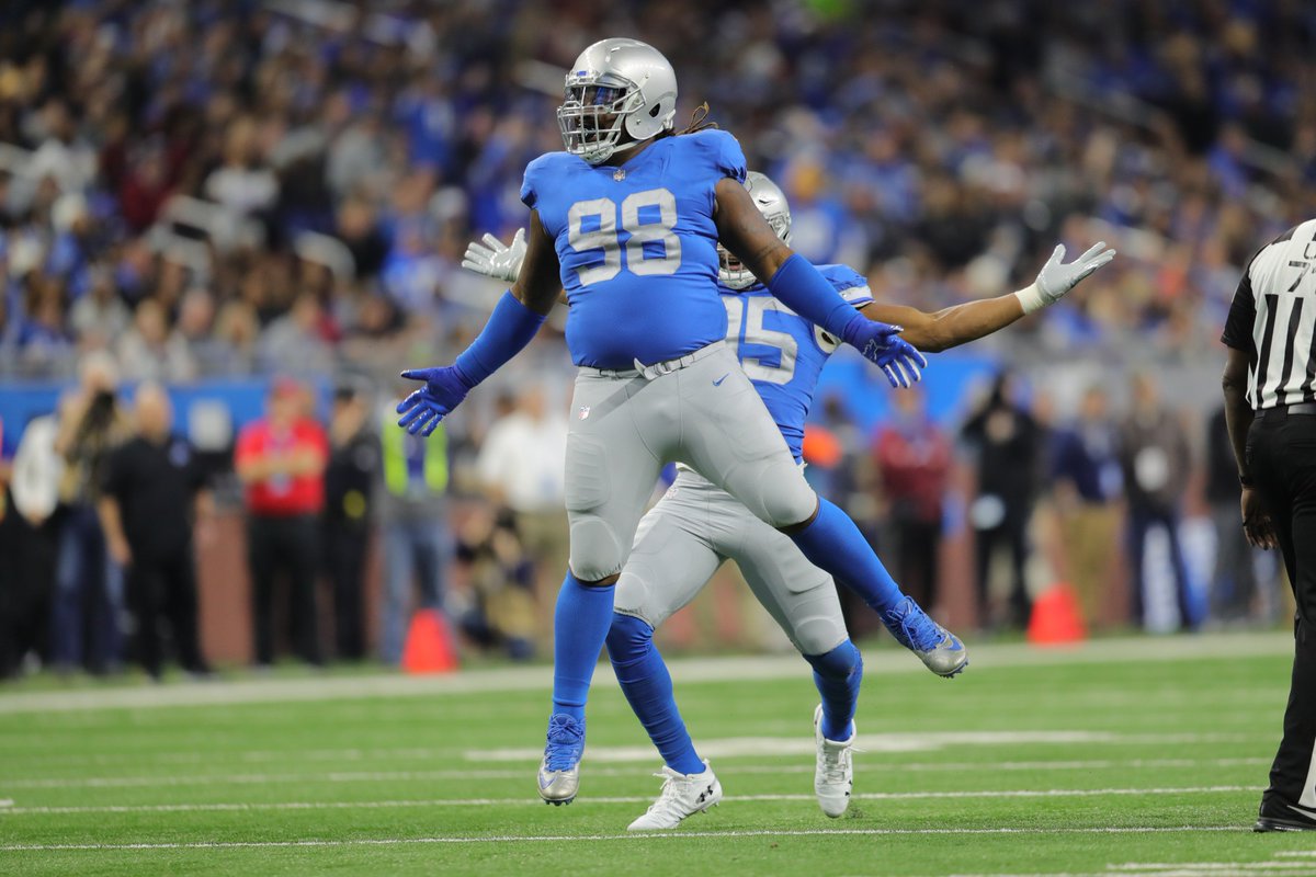 #Lions DT Damon Harrison (@snacks) has an elite #ProBowlVote resume: - Leads all @NFL DTs with 64 tackles - Has the 2nd-most runs stuffs among @NFL DTs (8.0) - Is the only @NFL DT with 60+ tackles, 8+ TFLs, 3.0+ sacks & 2 FF - Has a career-high 3.5 sacks #OnePride