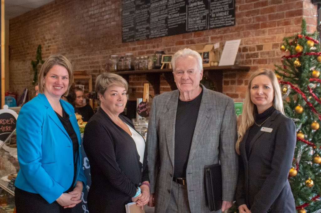 JenniferRice6's tweet photo. $2.9M announced for @1grandforksbc &amp; @RDKBdotcom small businesses for #bcflood #recovery.  Here w/ GF Mayor Taylor, Jennifer from Community Futures &amp; Elysia from @RedCrossBC #RDKB #BCFloods  #resilience #bcpoli https://t.co/2qgS87YxlA