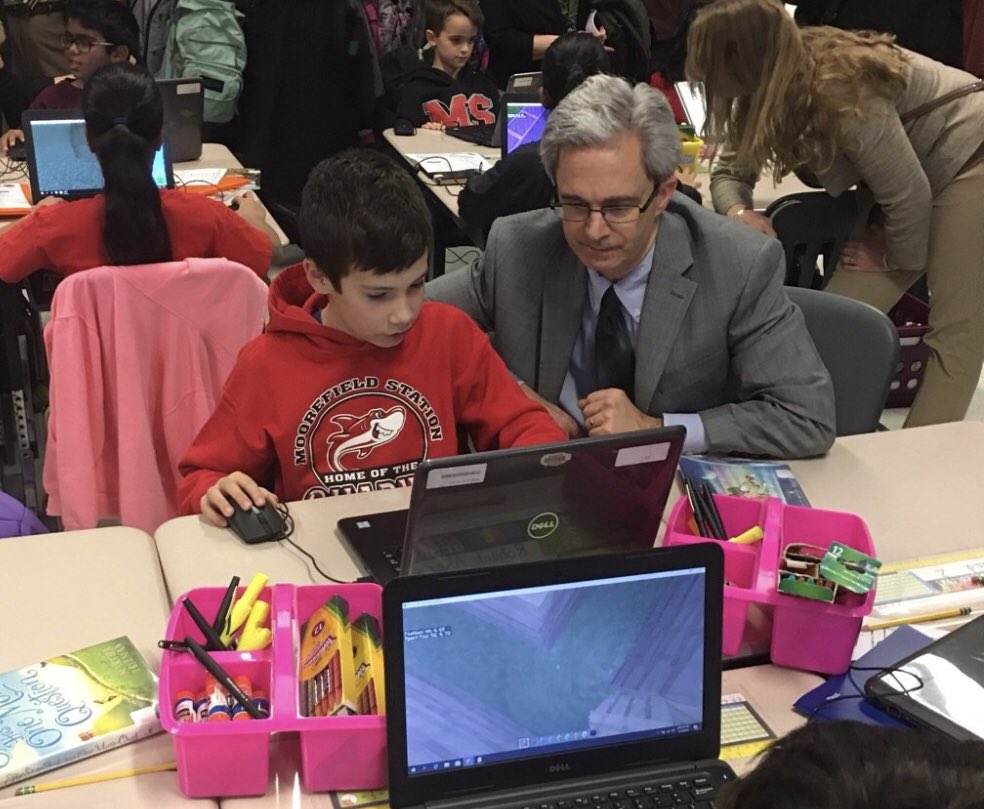 NicoleLCPS's tweet image. Computer Science education week. @ewilliams65 learns how to move a character in Minecraft with code from my favorite 4th grader. @csforlcps #CSforLCPS @CodeToTheFuture