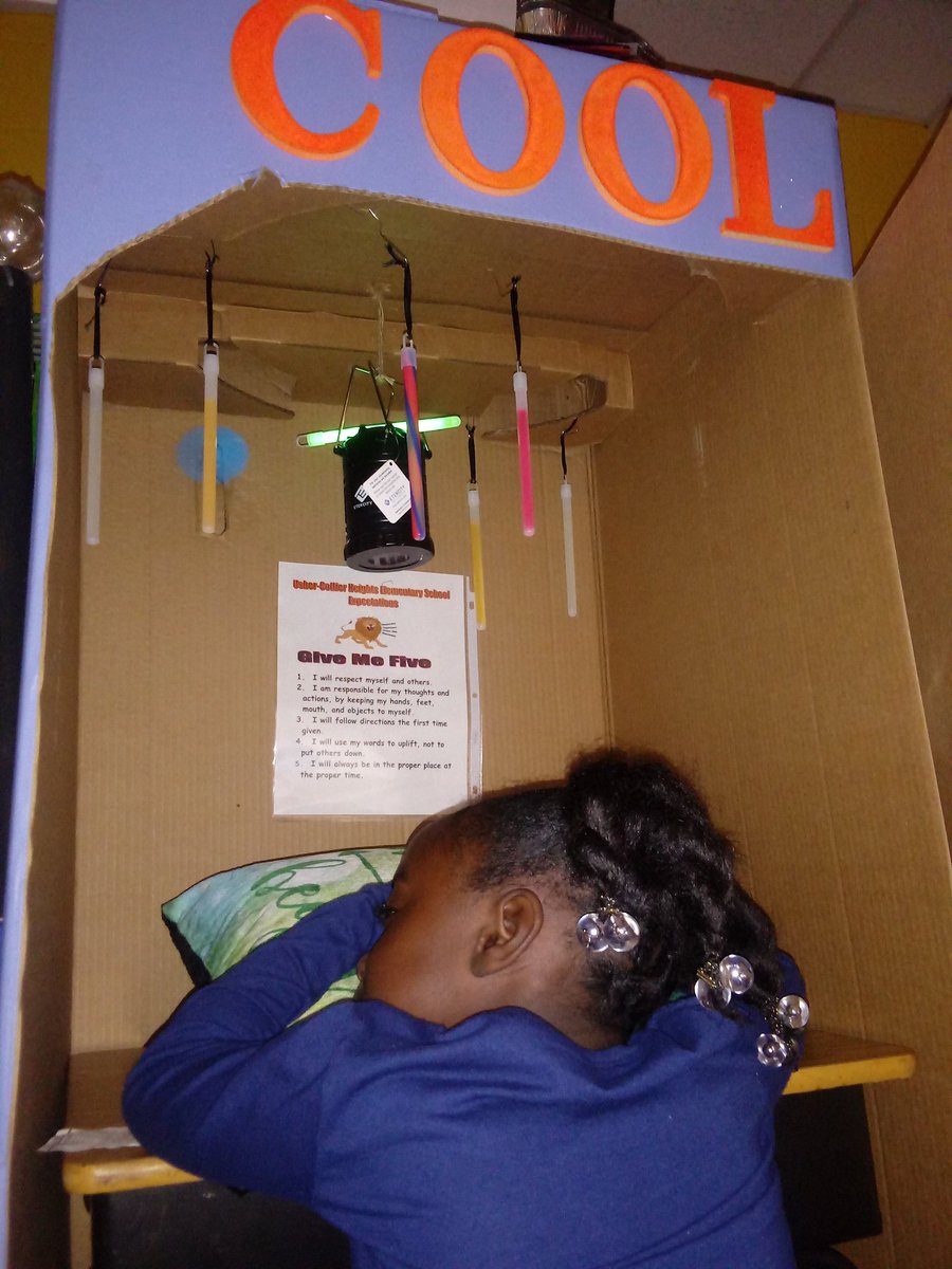 bluephi932002's tweet photo. @STEMGeorgia conference in Athen Ga this October motivated me to prepare my students for the Technology Fair. My class integrated a district initiative of Social Emotional Learning by designing a cool down box. It comes with a fan, soft lights, door, desk and chair. Scored 100pts https://t.co/1iXYffecgs