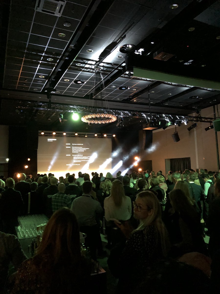 CHjelseth's tweet photo. Great first day at #slush18. Thank you #maria01 and @inventureVC for hosting a successful evening event👏 Looking forward to day 2 and meeting many interesting FinTechs - let the game begin! @finstartnordic https://t.co/fBtKzLFvRM