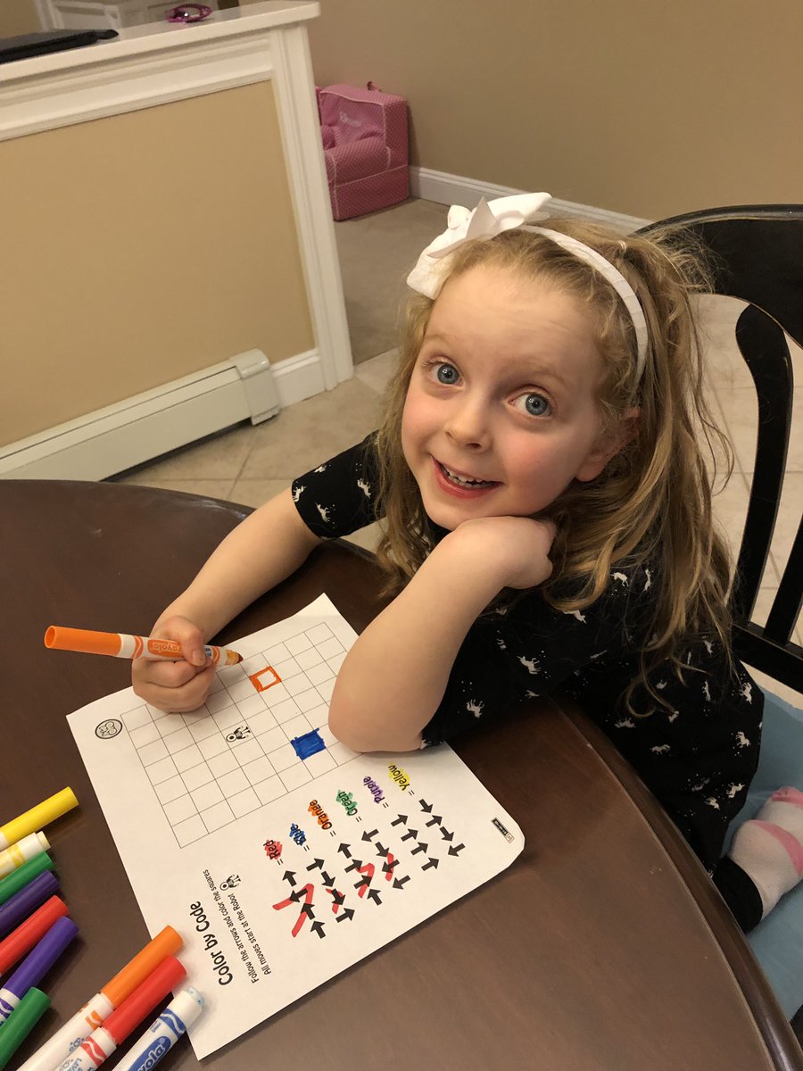 FerraraCodes's tweet image. After dinner coding thanks to @kid_OYO (and @Nodell_library for the idea)! #girlswhocode #colorbycode
