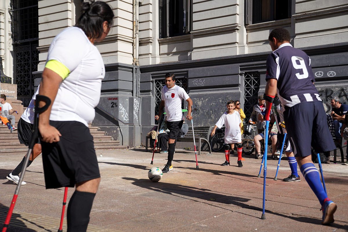 Marcha por la accesibilidad, en el día internacional de la discapacidad.