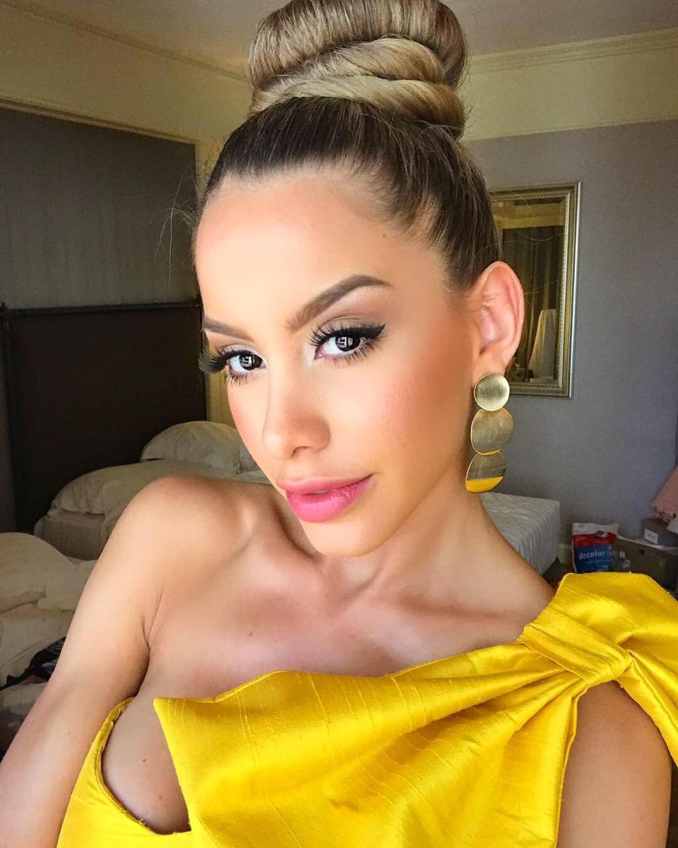 FC_LariT's tweet photo. Wow que hermosa Bell 😍😍 fuerza mi vida lo estás haciendo genial 😁 Diosas! #MissUniverse #MissParaguay #MissUniverso #MissUniverso2018 #MissUniversoParaguay  #BelenAlderete https://t.co/HfqAfNb5F1
