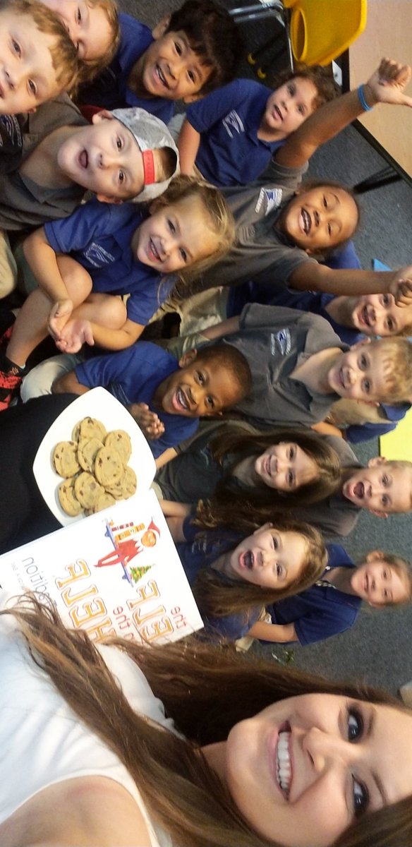 heidimonty's tweet photo. Today our class got 2 elves from the North Pole: Frosty &amp; Snowflake. They voted on their names &amp; we enjoyed chocolate chip cookies while I read them the "Elf on the Shelf" book. It was a good day in #Kindergarten ❤🎄 #iloveChristmas #allthecheer #teachingtinyhumans #teacherlife https://t.co/6tb7S08vpP