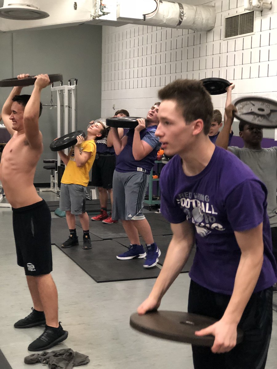 CoachFreier's tweet image. Great wt rm day!  RT if u were there &amp;amp; feel better bc of it!  @CoachTorres_ #BuildItToLast!  #BrickByBrick @winger_football RedWingHoops