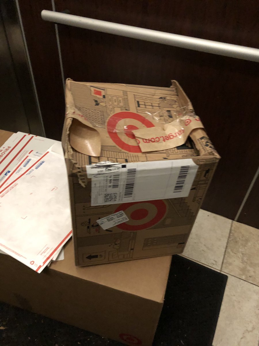 smcteach's tweet photo. Good thing this wasn’t fragile! @Target #ugh #packagefail https://t.co/FHZVm0g6q9