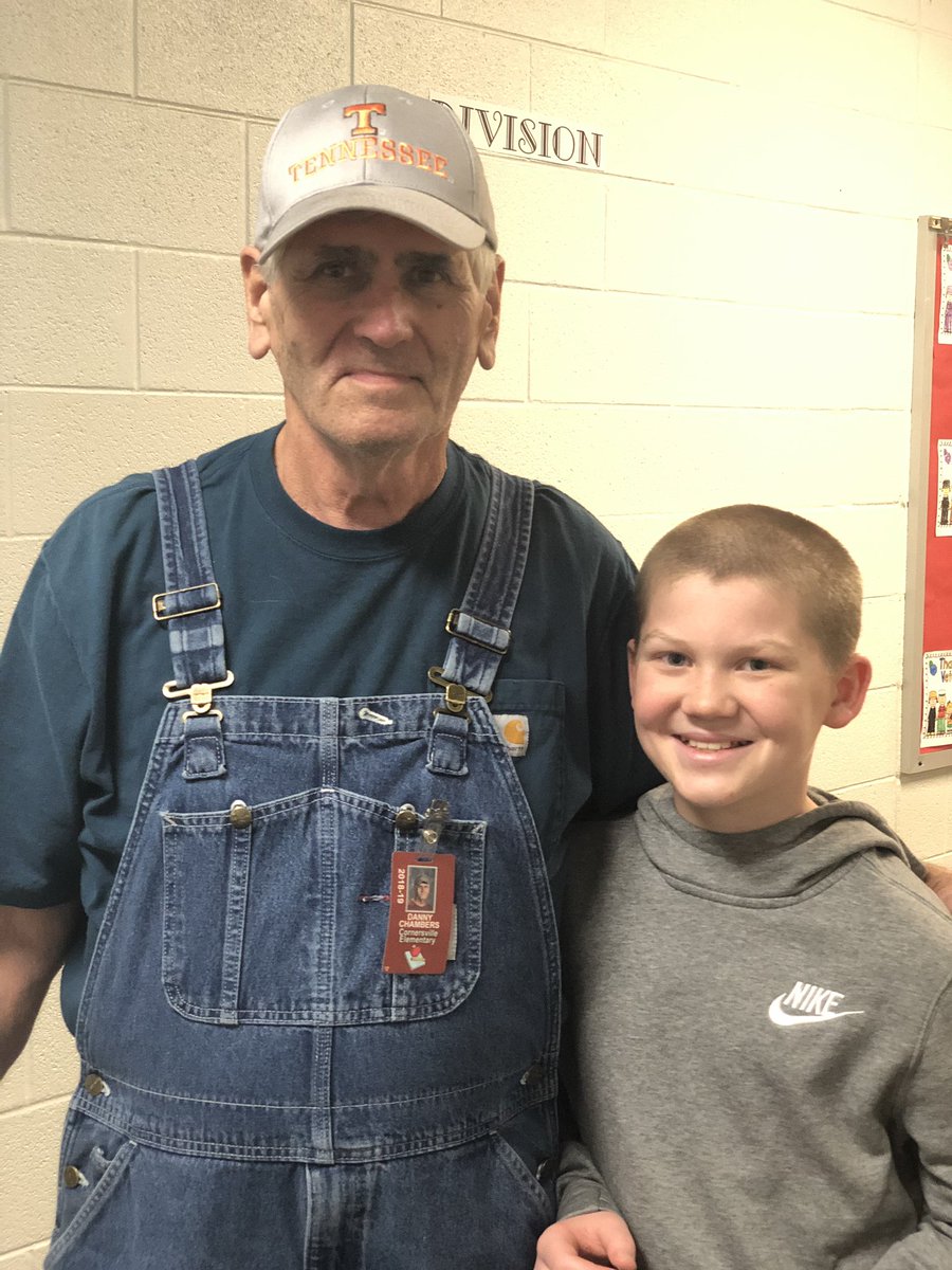 eddings_felisha's tweet photo. DRUM ROLL.....PLEASE!!!
CVES’s reader of the day is this awesome guy!! Jack is a fourth grader, and he’s read 55 books and raised his Lexile level 282 points!! We are so proud of him!!❤️❤️ @Ewing813Cheryl @BulldogsCES https://t.co/w9IKCDq6Ac
