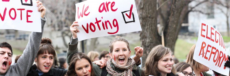 New voting. Молодежь на выборах. Германия выборы молодежь. Молодежь и выборы фото. Voting voting voting voting.
