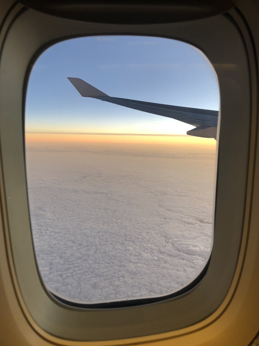 8일간 지구 한바퀴를 도는 순방을 마쳤습니다. 한반도 평화에 대한 각 나라 지도자들의 지지를 확인했고 대외 무역의 다변화를 위해 많은 협의와 합의를 이뤘습니다. goo.gl/wyCVwr