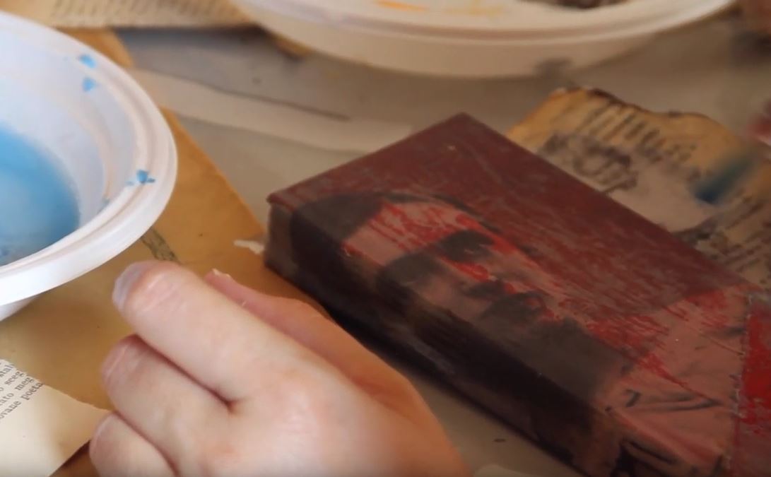 austhistomuseum's tweet image. Stephen Copland showed us  how creations of these astoundingly beautiful artist books are the perfect vehicle to explore visual ethnography youtu.be/8OrHYrIKAgU 
Workshop a cura di Roberto Gianinetti
#OBLCoP #TheKnowledgeableObject