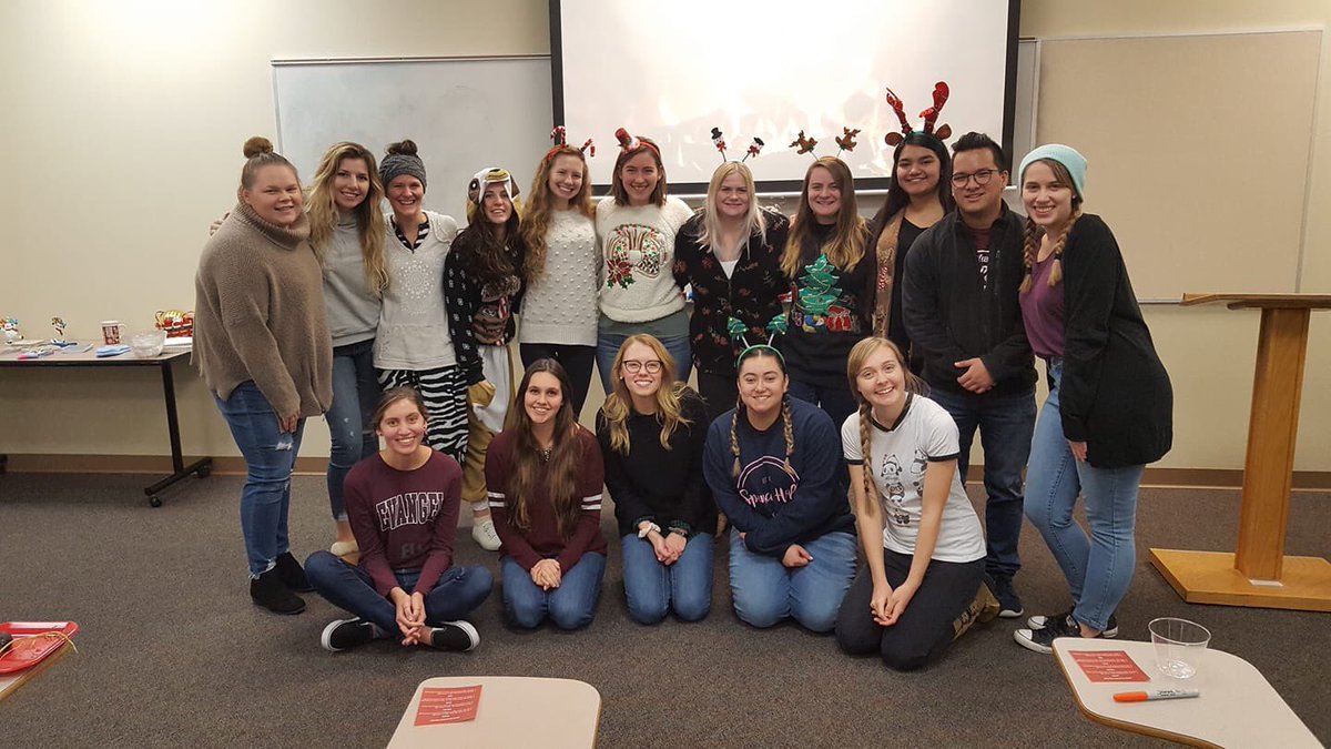 EUSocialWork's tweet photo. Nothing like a Seniors vs. everyone else competition to end the semester! Seniors lost btw, but Dr. Street proved to be very good at drawing on her head! 
The Billie Davis Social Work Department wishes everyone a Merry Christmas and a Happy New Year! 
#amerrysocialworkxmastoyou https://t.co/vzHnhf9u83