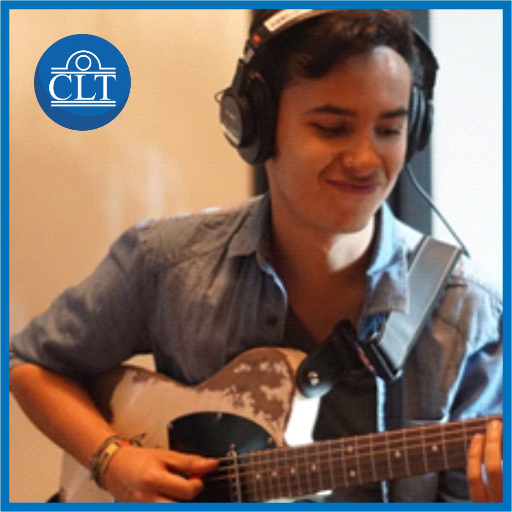 LosTrebolesCLT's tweet photo. Juan Alejandro Hernández Tamayo ingresó al Colegio Los Tréboles en el año 2008 y se graduó en la promoción del 2014. En su época de estudiante siempre participo en los Talent Shows que se organizaron.
Desde temprana edad tuvo afinidad con la música, sigue... https://t.co/MYvfFpiGK1