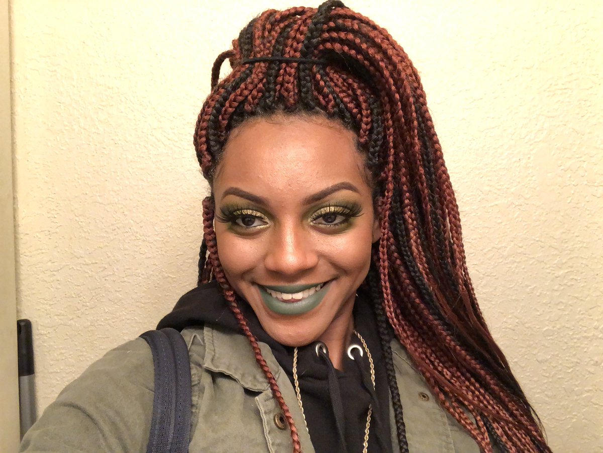 Neccy_Pooh's tweet image. 💚 green light special  
#upcomingMUA💄✨