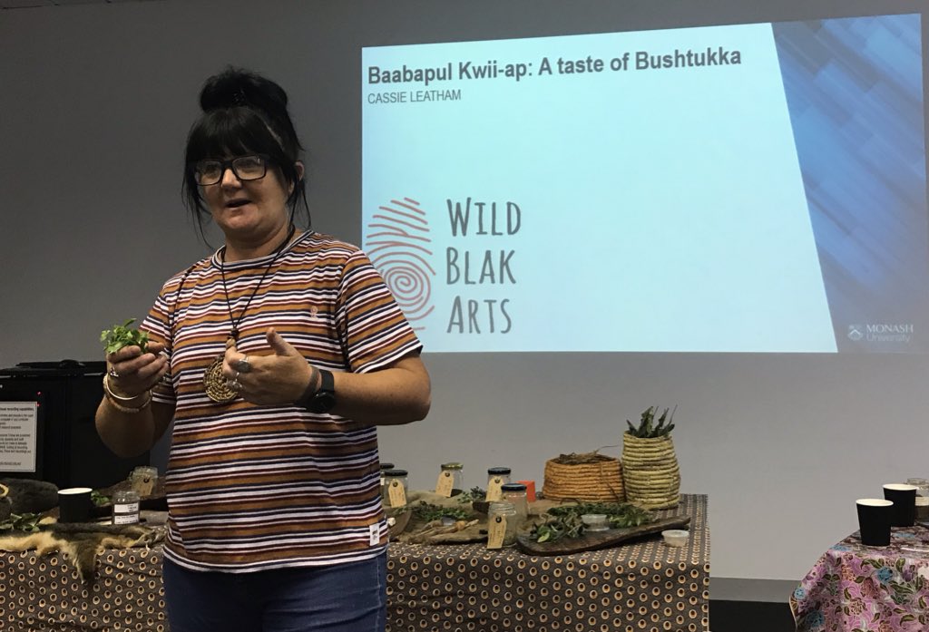 Wild river mint... it’s an insect repellent, you can clean your teeth with it, it clears congestion, helps with headaches, stress & tension. #busktukka @tucker_bush