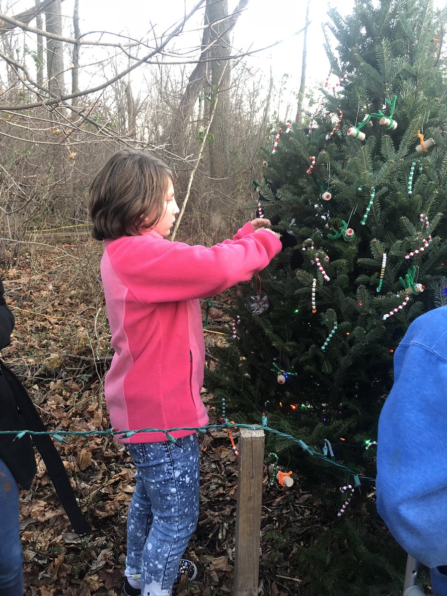 Student Council decorated our tree today with ornaments made out of recycled materials! <a href="/FSDVikings/">Farmingdale School</a> <a href="/TeacherMassa/">Ms. Massa</a>