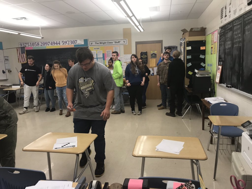 lkwright1464's tweet image. @codeorg @HardyCountySchools @moorefieldhs MHS students loved the coding relays! #CodeWV #TISCohort2018