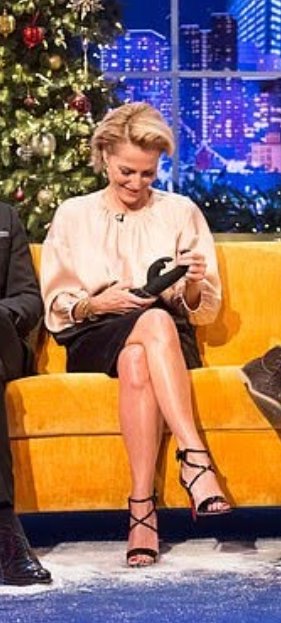 gillian anderson sex doll Sex Education Season 4: Gillian Anderson Teases Bringing Jean Milburn to  Life main image 0