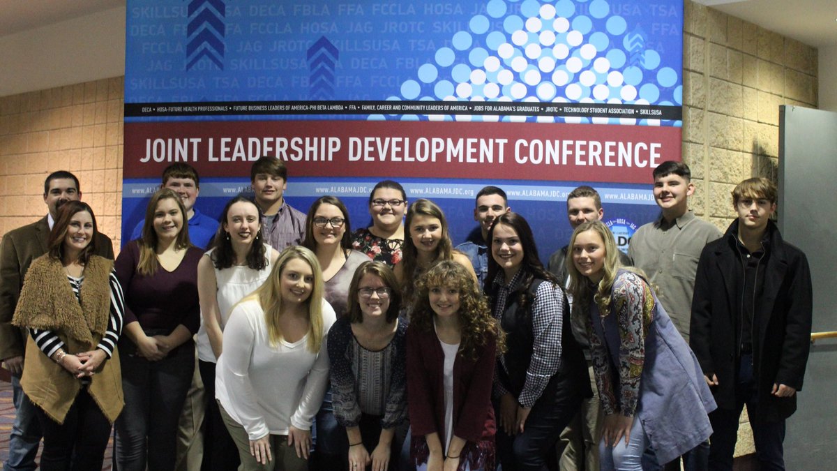geraldinefbla's tweet photo. Learning to THRIVE at JLDC! https://t.co/UivlHg6gei