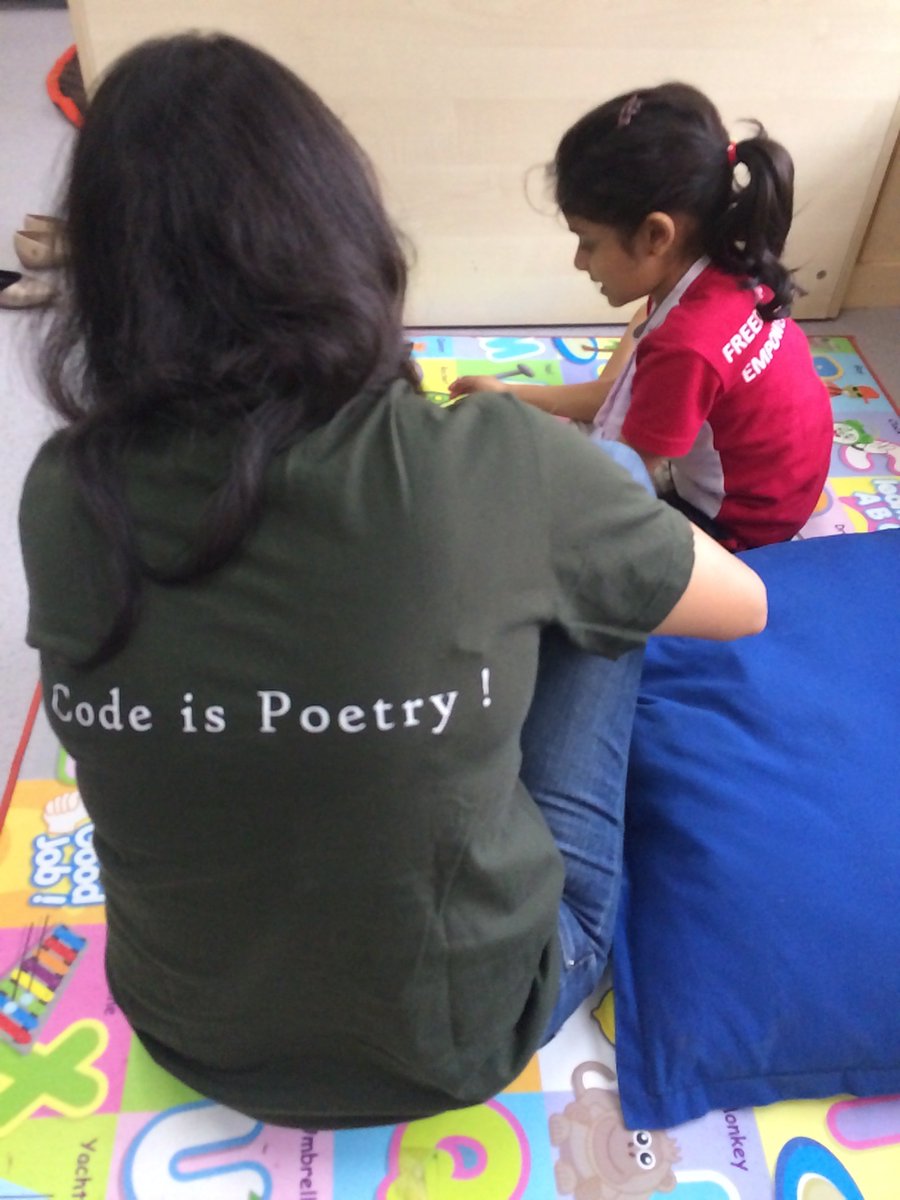 When your class parent is in sync with the school @ois_primay @oismumbai @jalpa #ParentInvolvment #HourOfCode #CodingIsPoetry
