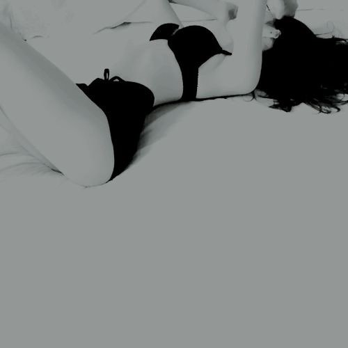 ChaoticHands's tweet photo. This witch is going to bed.

#Offline https://t.co/VyX7QX3vBo