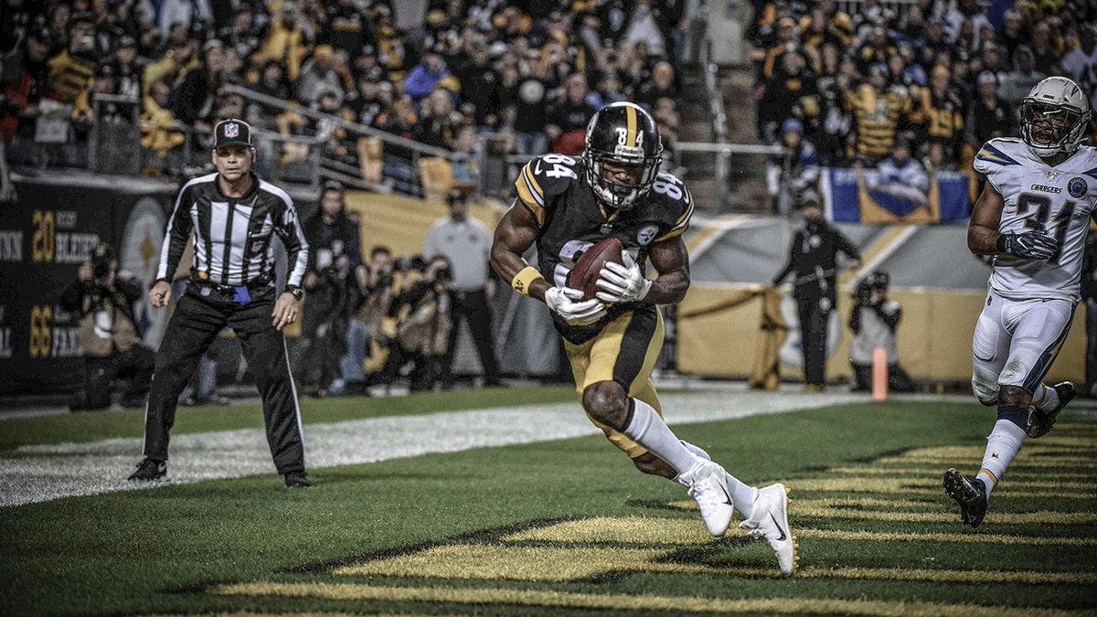 Antonio Brown became the second player in NFL history with at least 10 catches in 20 regular season games, joining Andre Johnson (22).