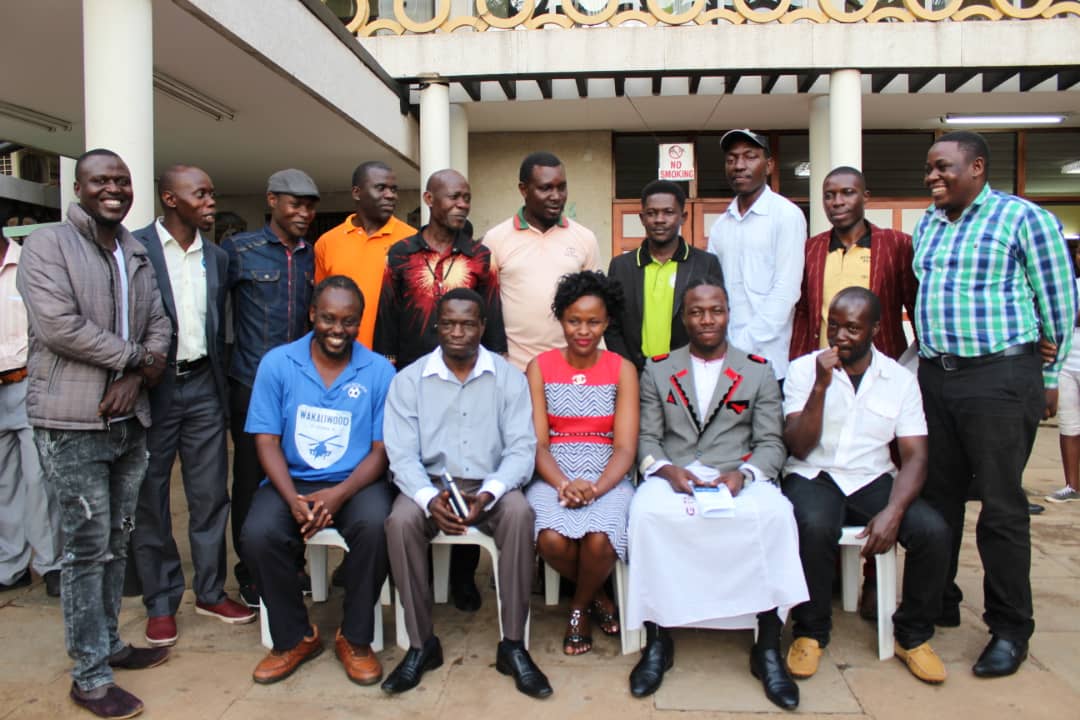 pearlwoodug's tweet photo. Film producers &amp; stakeholders; #UFMI, @UgFilmCouncil &amp; others; at National Theatre yesterday, launched th 1st films on Uganda's structured film market.

Stakeholders are united for a purpose. For socioeconomic dev't &amp; th only enemy is #Piracy.

Love Uganda, Watch Ugandan Movies. https://t.co/2dxzMQ0vuJ