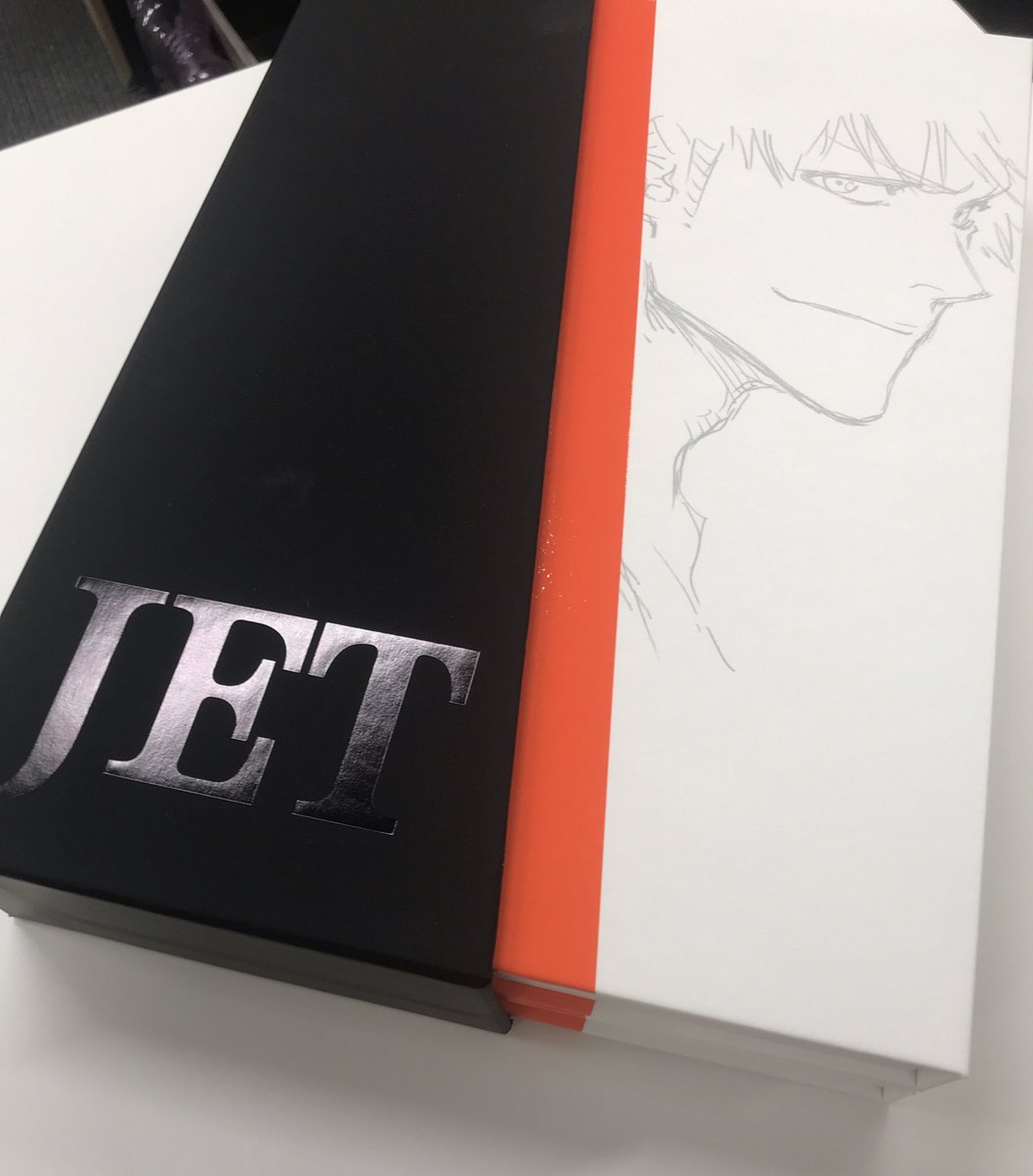 Bleachイラスト集jet 日付け変わって本日卍解 Jetそこそこ重たいので２つ以上予約した人は1人で歩きで行かないのをオススメします 腕と手がやられます と購入者の声 Togetter