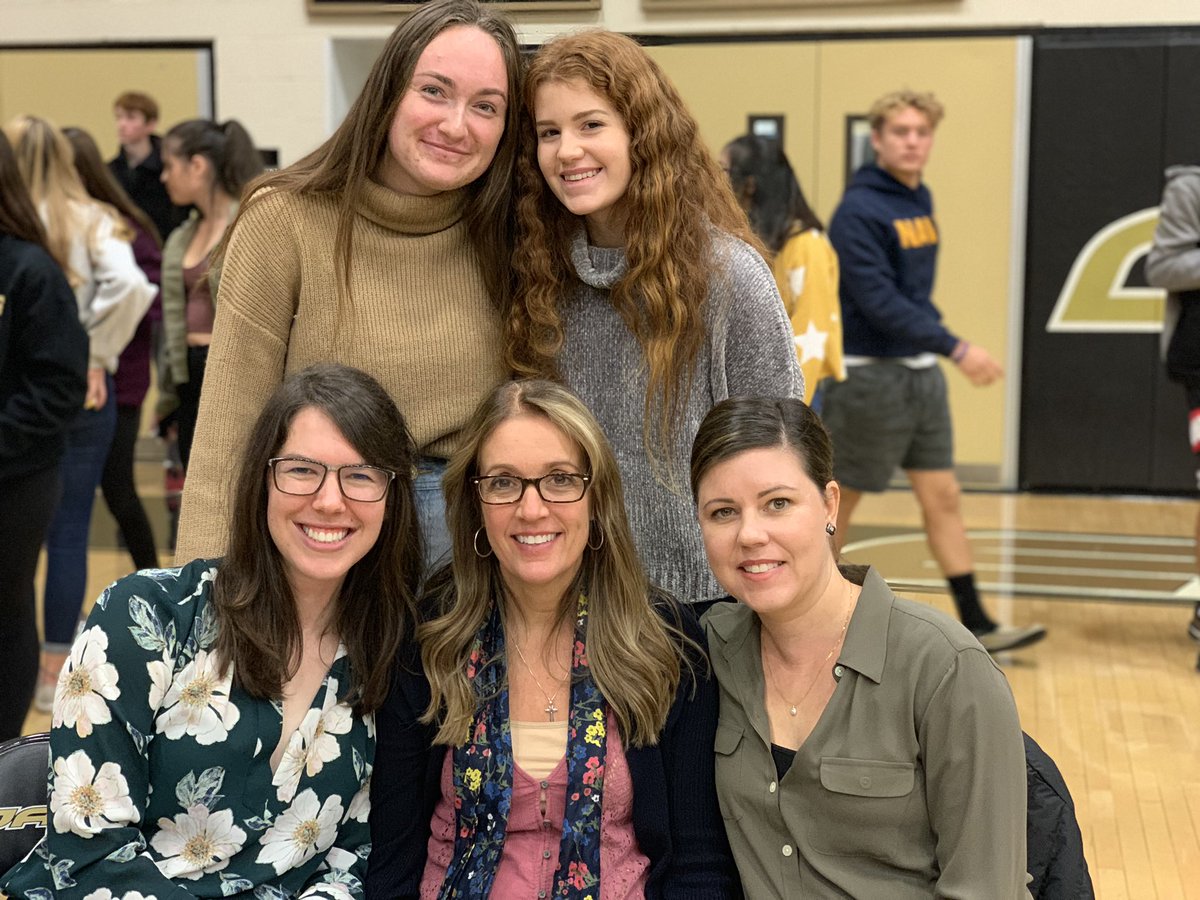 AdvPeerCounsel's tweet photo. A huge thank you to @AlexisAllisonMU for kicking off #Awarenessweek2018 with a thought provoking assembly today!! #AdvancedPeerCounseling #Perspective https://t.co/ENGS3fSrp4