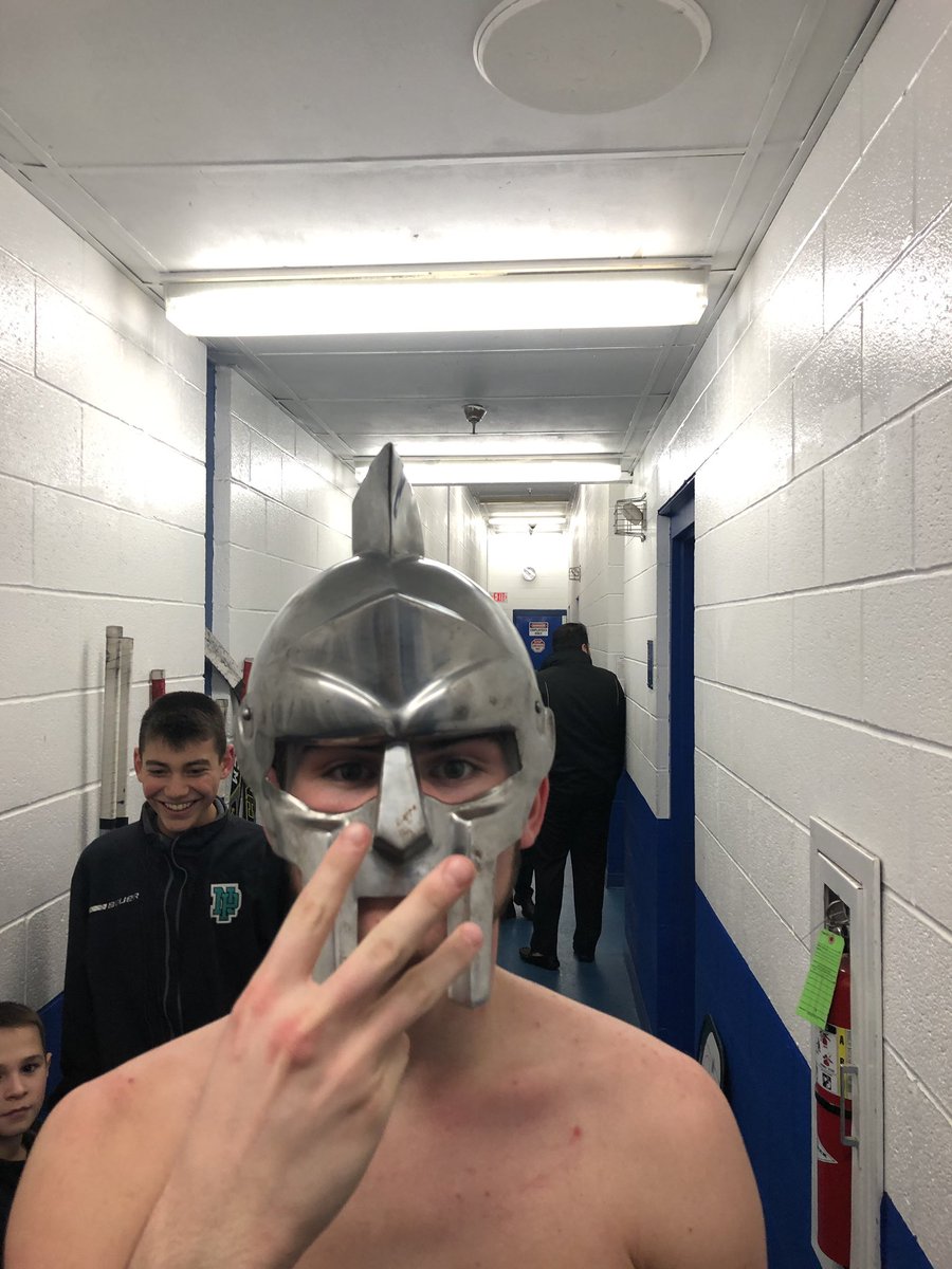 NA_HOCKEY's tweet photo. #HOWWWWWAREEEYAAA YOUR BOYS JUST DUMMIED BUTLER 3-1 #NOTTTTABIGDEALL  ❌❌❌

MR. DYLAN WATKINS GETS THE HELMET WITH ALL THREE TUCKS TONIGHT 🚨🚨🚨🧢🧢😬😬THANKSFORCOMINGOUT🔨🔨🔨🚀 https://t.co/LvHB57bTOH