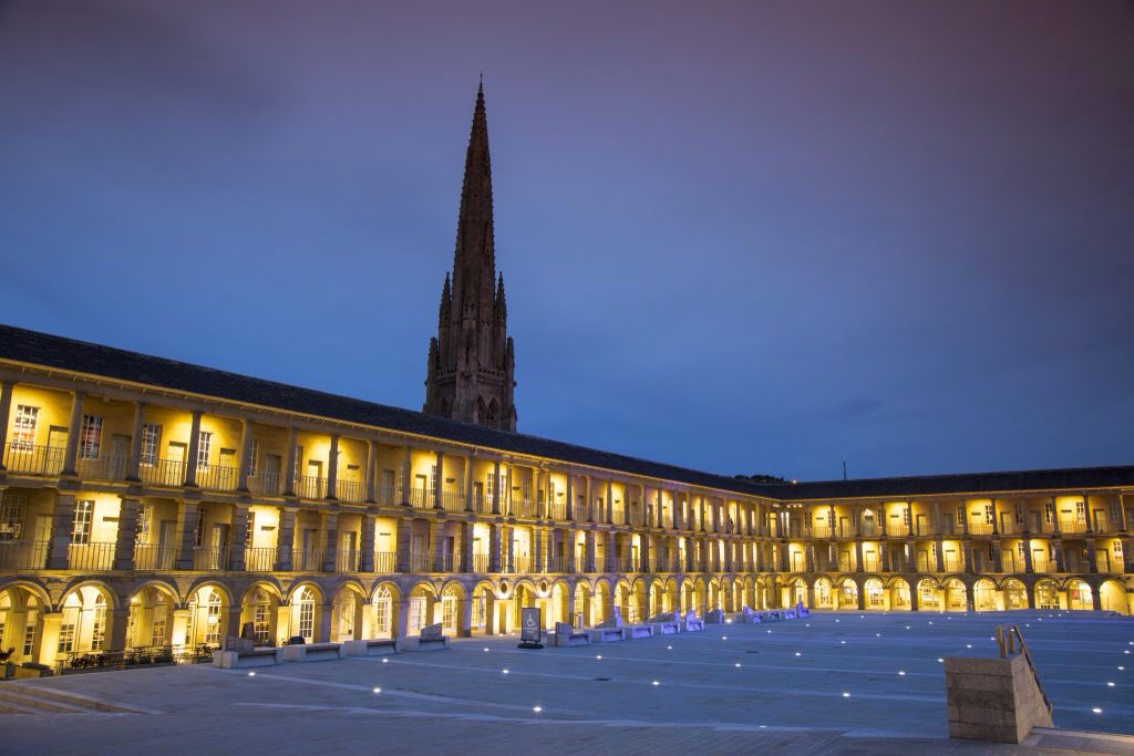 DogFriendlyYks's tweet photo. Pleased to hear #TheWineBarrel @ThePieceHall in #Halifax is going to be #dogfriendly! 🍺 🐕 🍷 🐩 🐾 🐕 🍷 🐩 🐾 🍺 #openingsoon https://t.co/deOP9Ug3GA